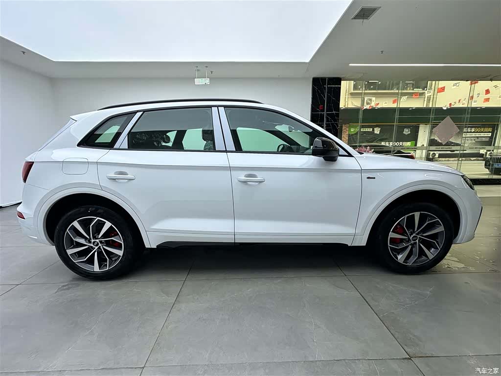 Audi Q5L, 2024 9