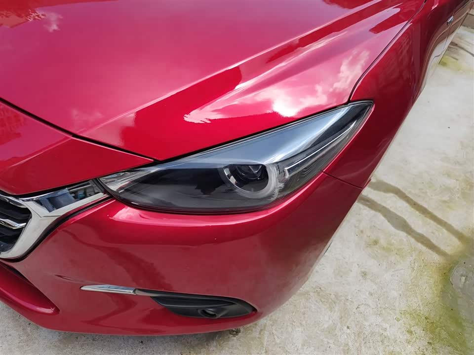 Mazda 3 Angkesaila