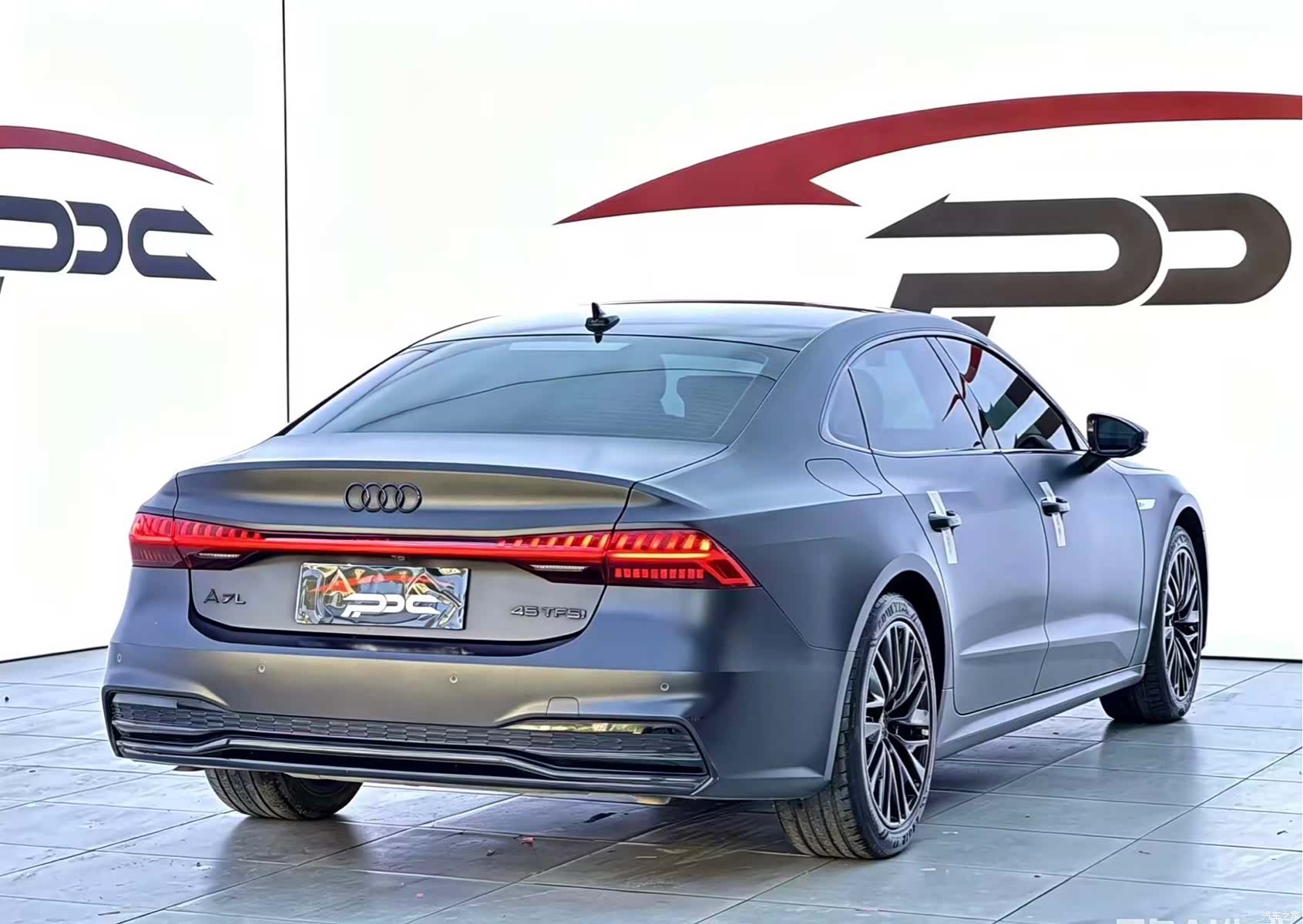 Audi A7L, 2024 27