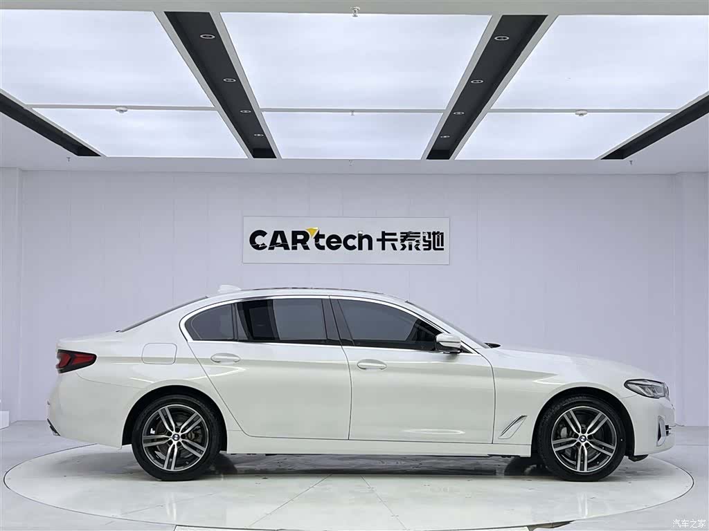 BMW 5 Series, 2022 4