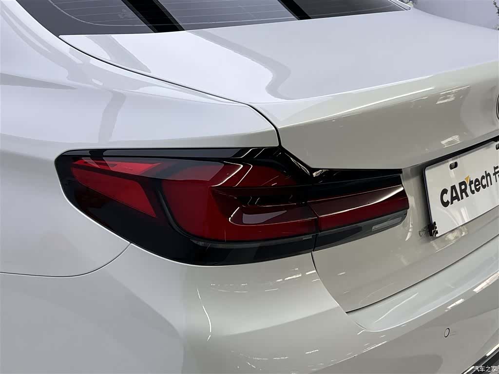 BMW 5 Series, 2022 10