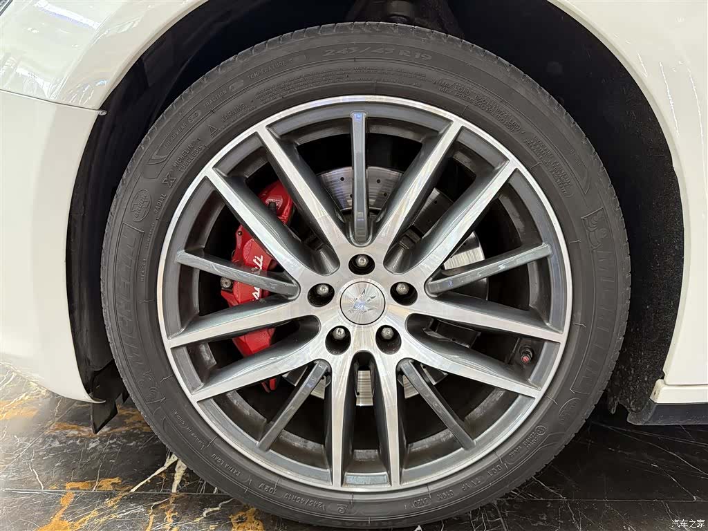 Maserati Ghibli, 2015 все фото