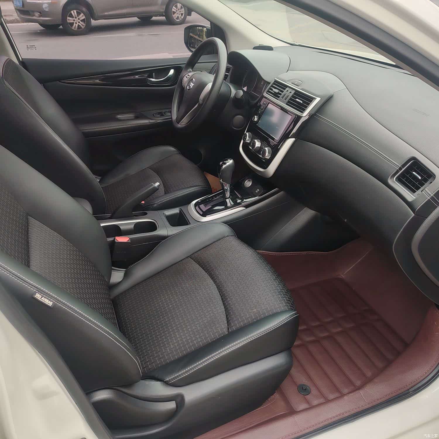 Nissan Tiida, 2017 13