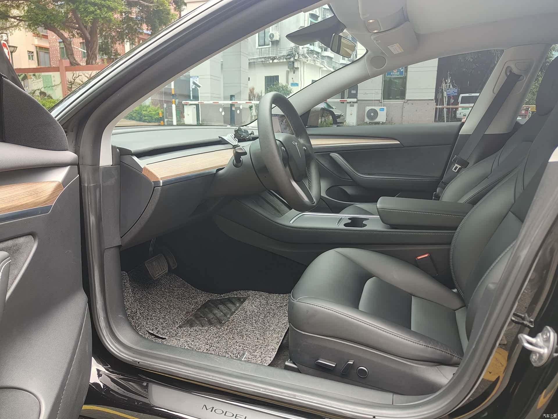 Tesla Model 3, 2021 9