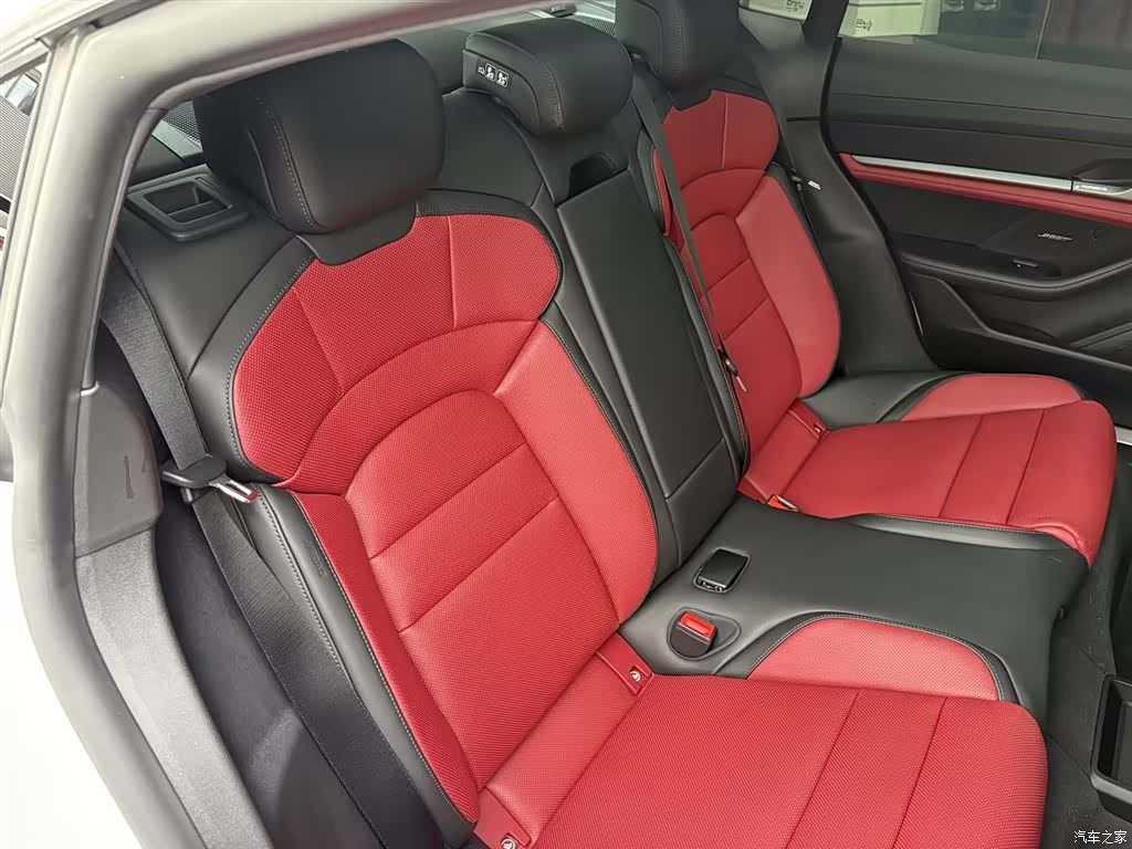 Porsche Taycan, 2025 27