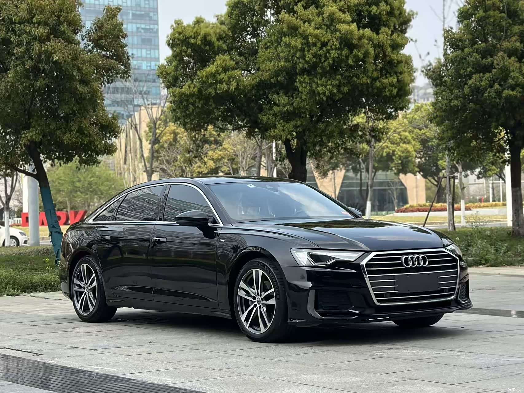 Audi A6L, 2019 3
