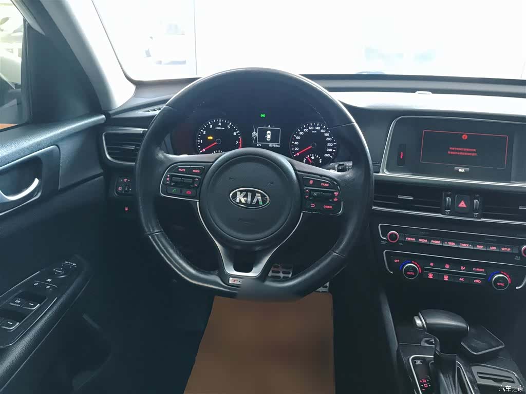 Kia K5, 2017 11