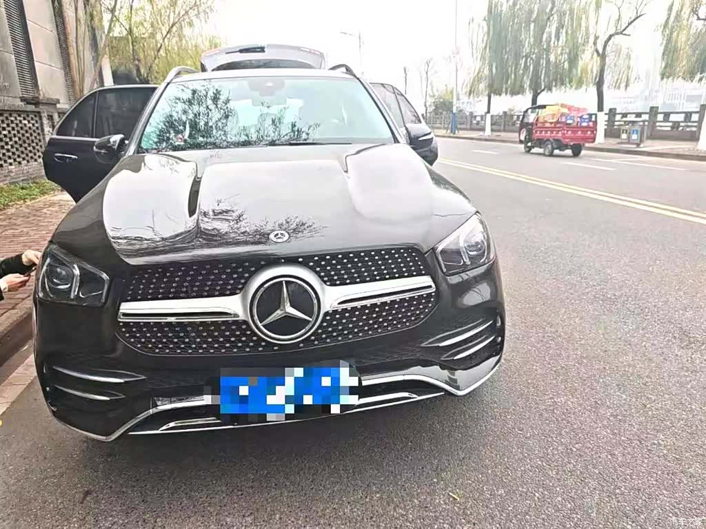 Mercedes-Benz GLE, 2023 3