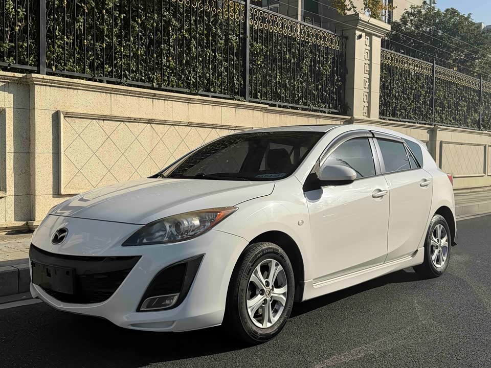 Mazda 3 star Cheng