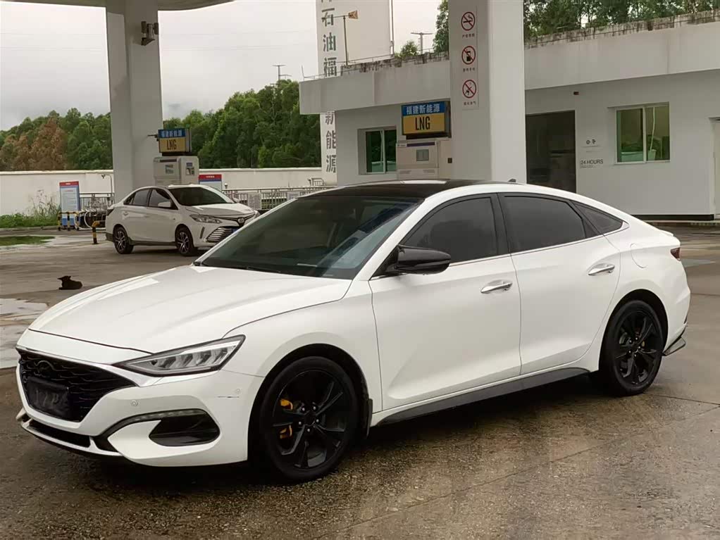 Hyundai Lafesta