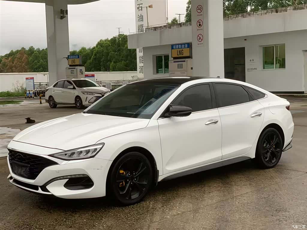 Hyundai Lafesta