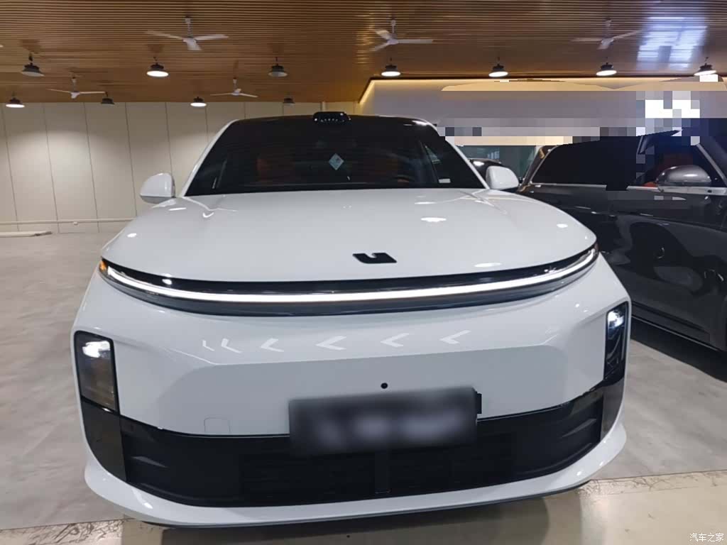 Li Auto L6, 2024 3