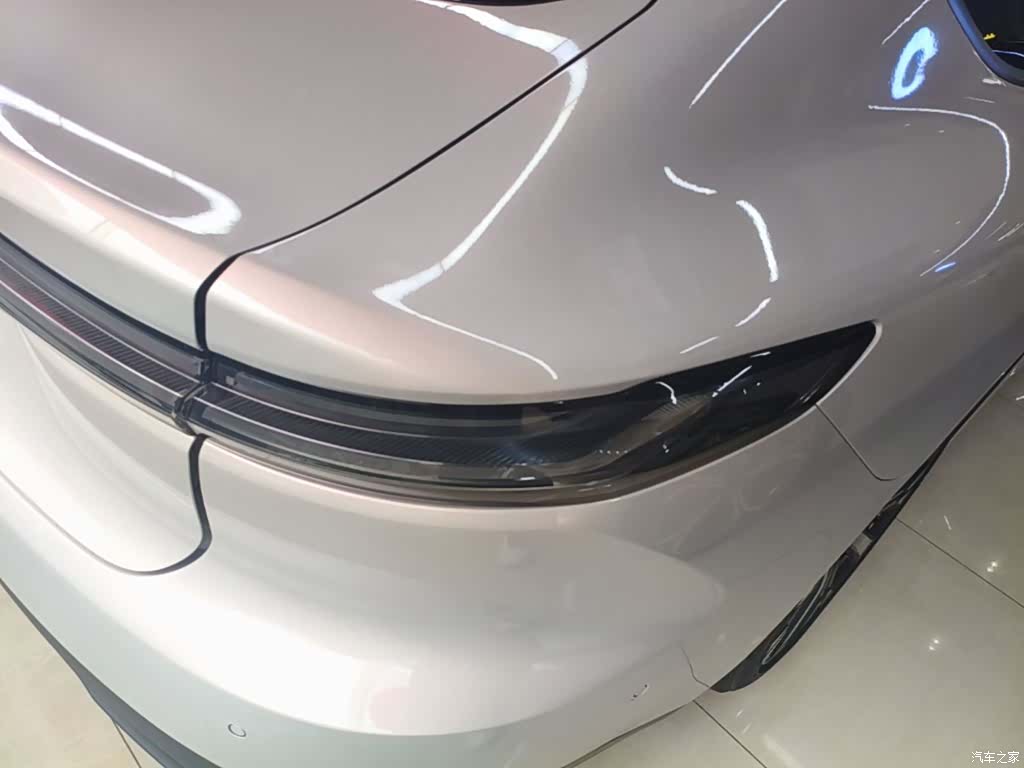 NIO ET7, 2023 8
