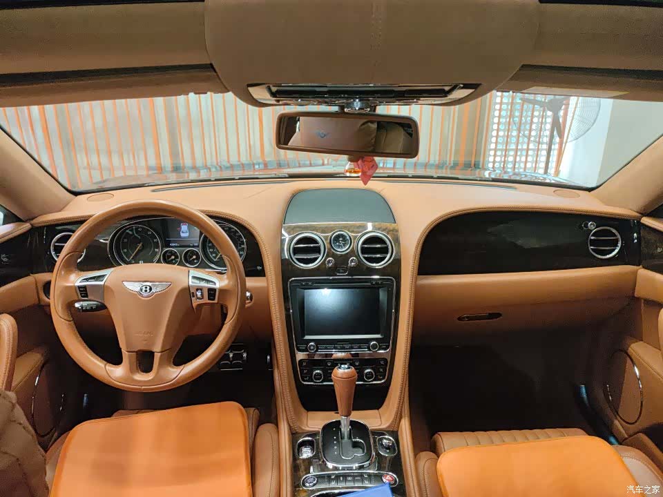 Bentley Flying Spur, 2018 4