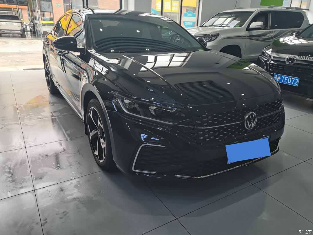 Volkswagen Passat, 2024 3