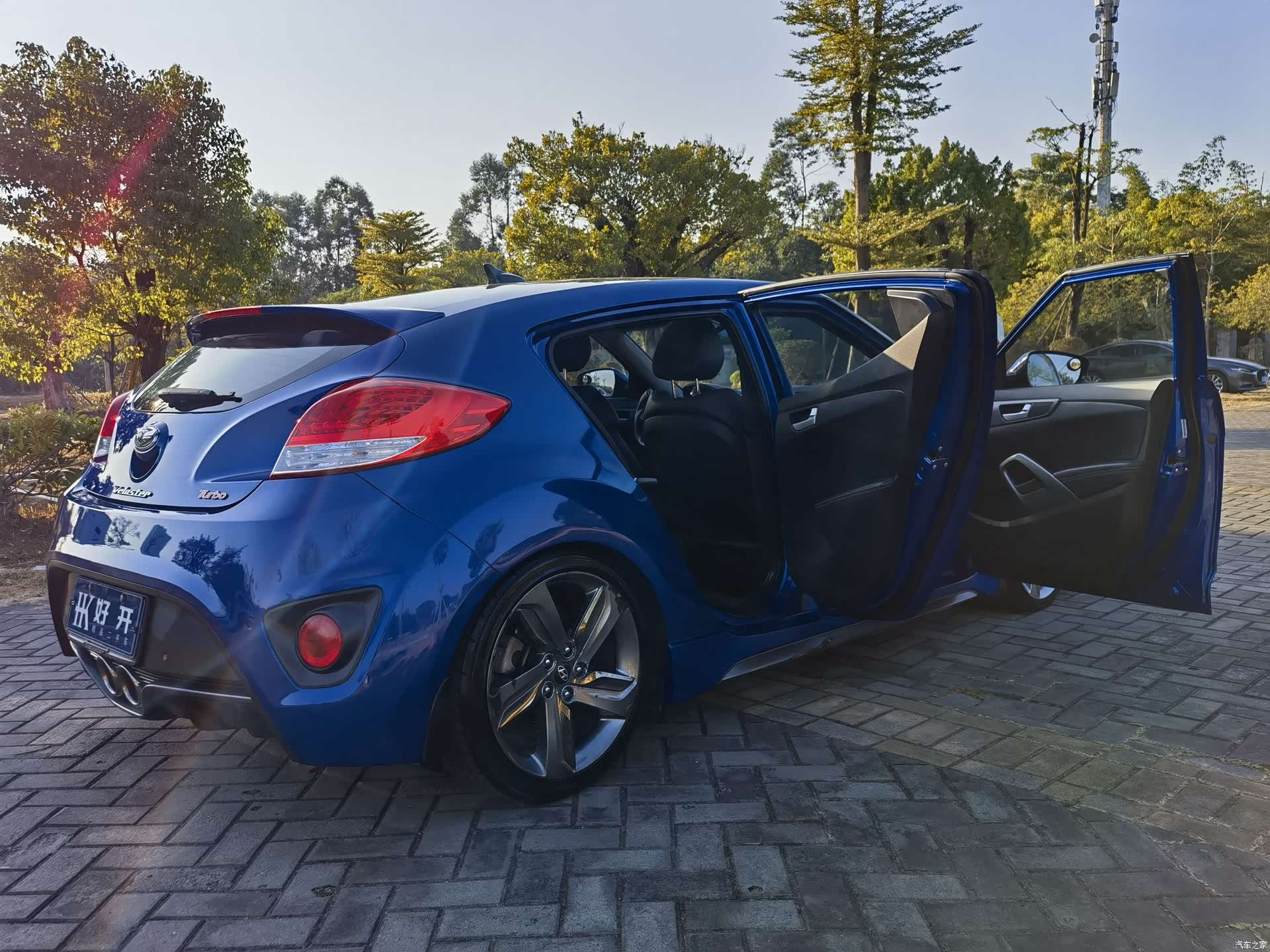 Hyundai Veloster, 2015 10
