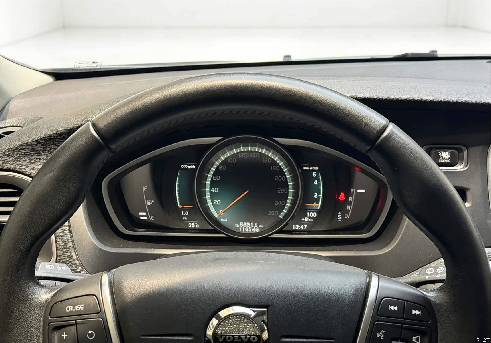 Volvo V40, 2017 18