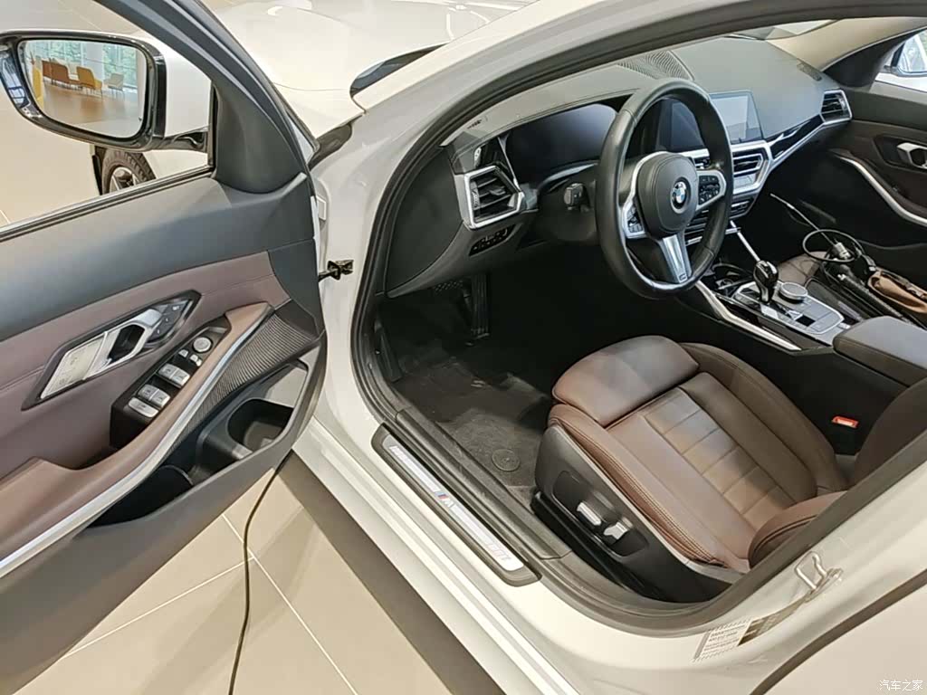 BMW 3 Series, 2021 23