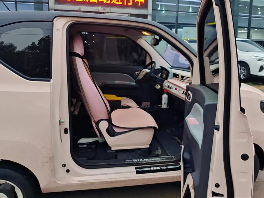 Wuling Hongguang MINIEV Wuling Hongguang MINIEV