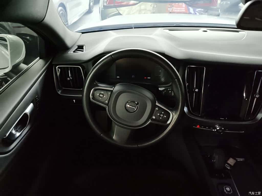 Volvo S60, 2022 7