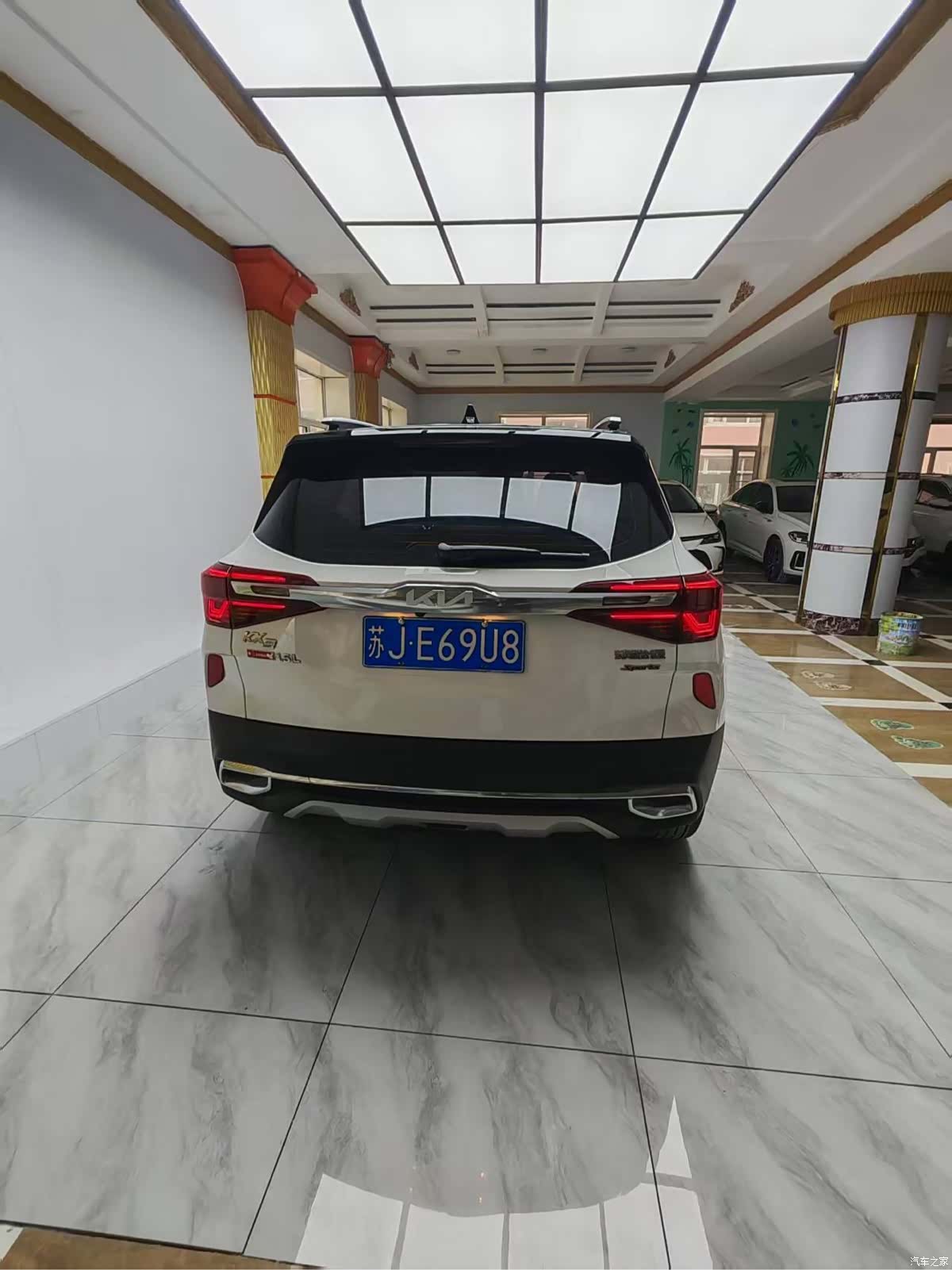 Kia KX3, 2021 8