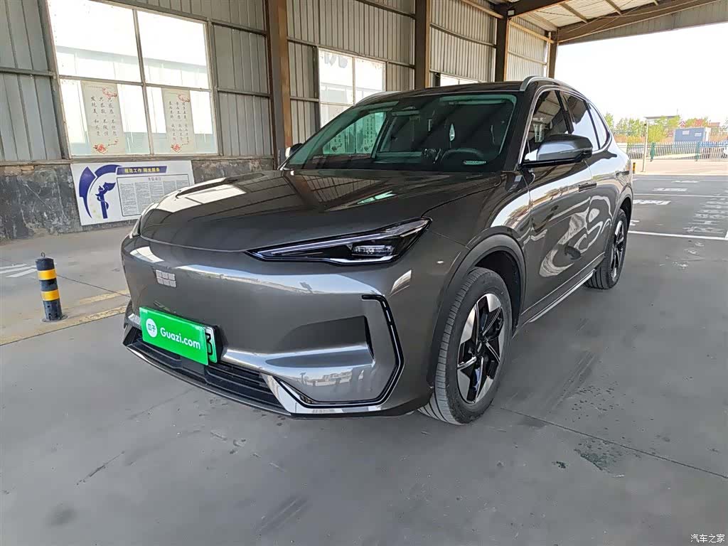 Geely Galaxy E5, 2025 1
