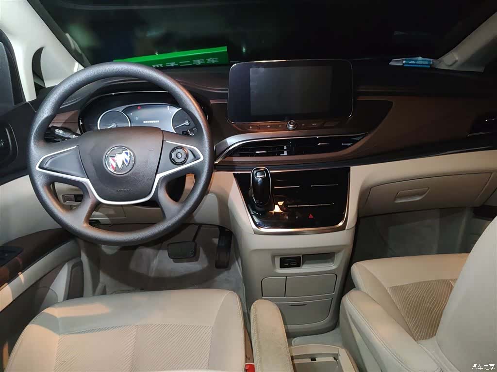 Buick GL8, 2023 13