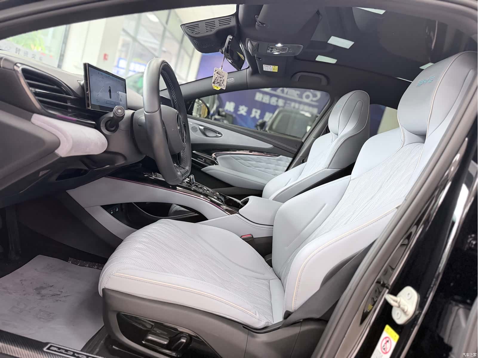 BYD Seal, 2023 7