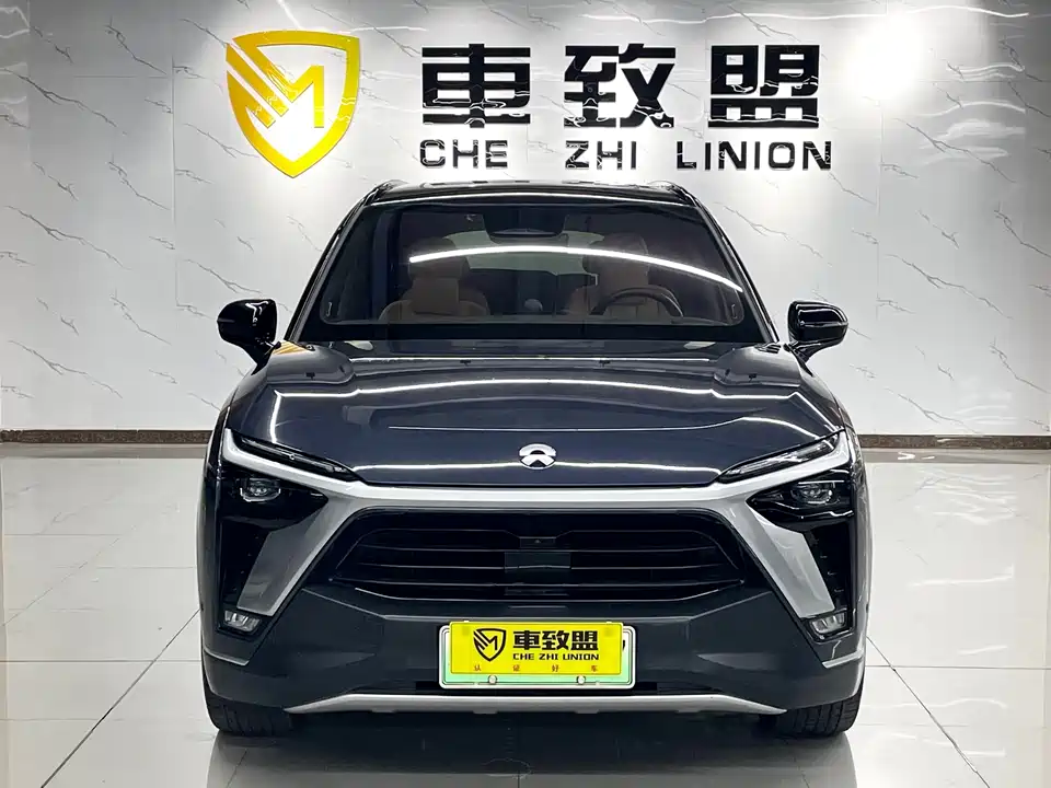 NIO ES8
