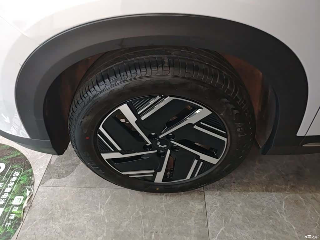 Wuling Starlight, 2026 23