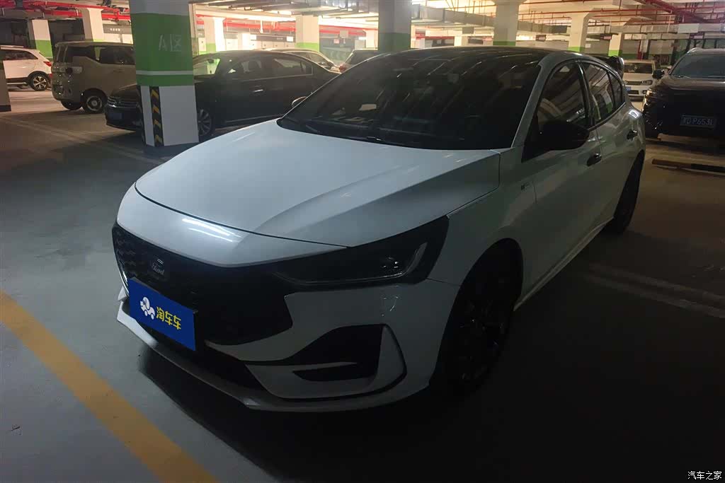 Ford Focus, 2022 1