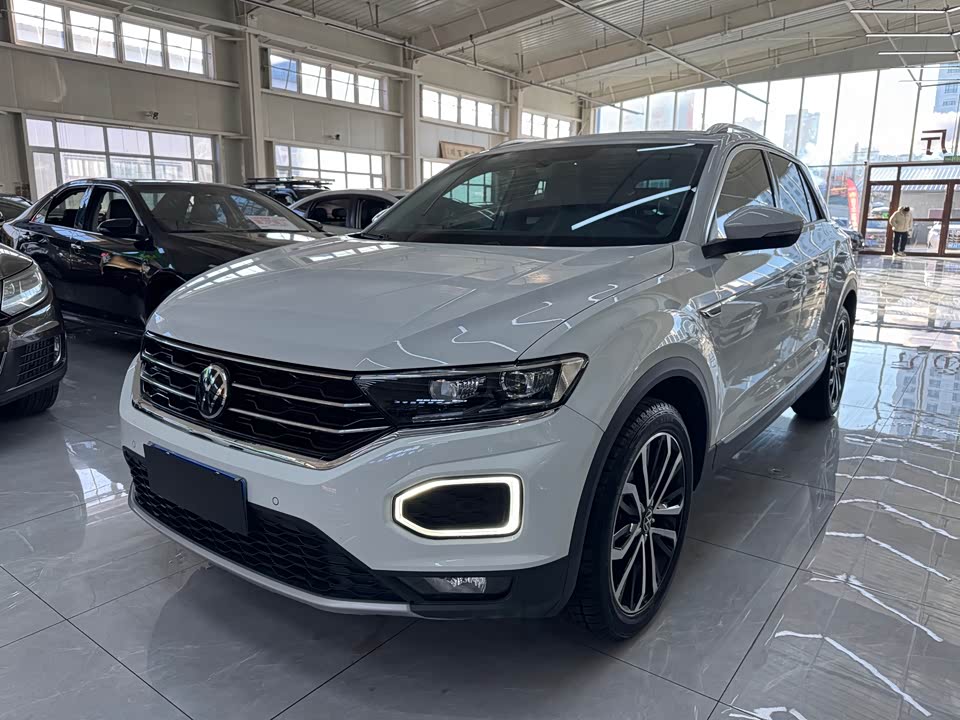 Volkswagen T-ROC exploring Songs