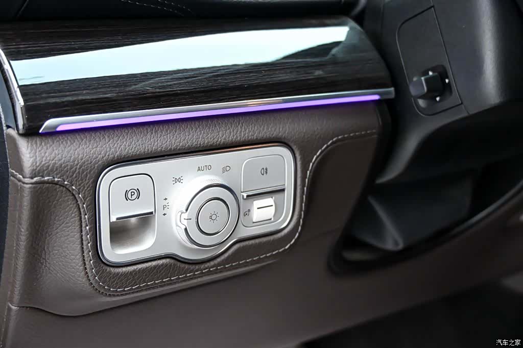 Mercedes-Benz GLS, 2021 26