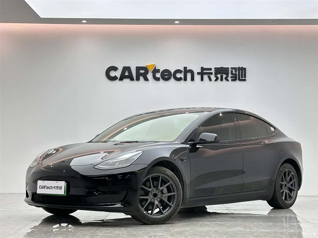Tesla Model 3, 2022 1