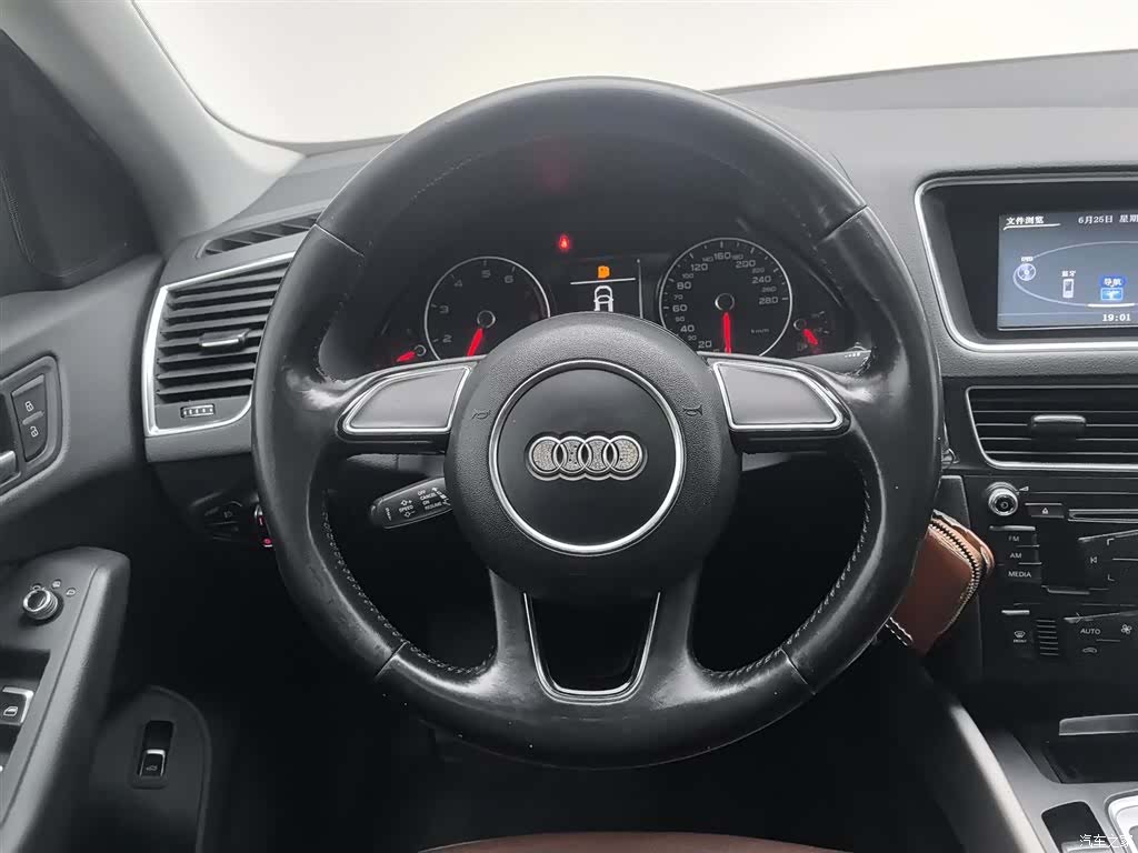 Audi Q5, 2016 11