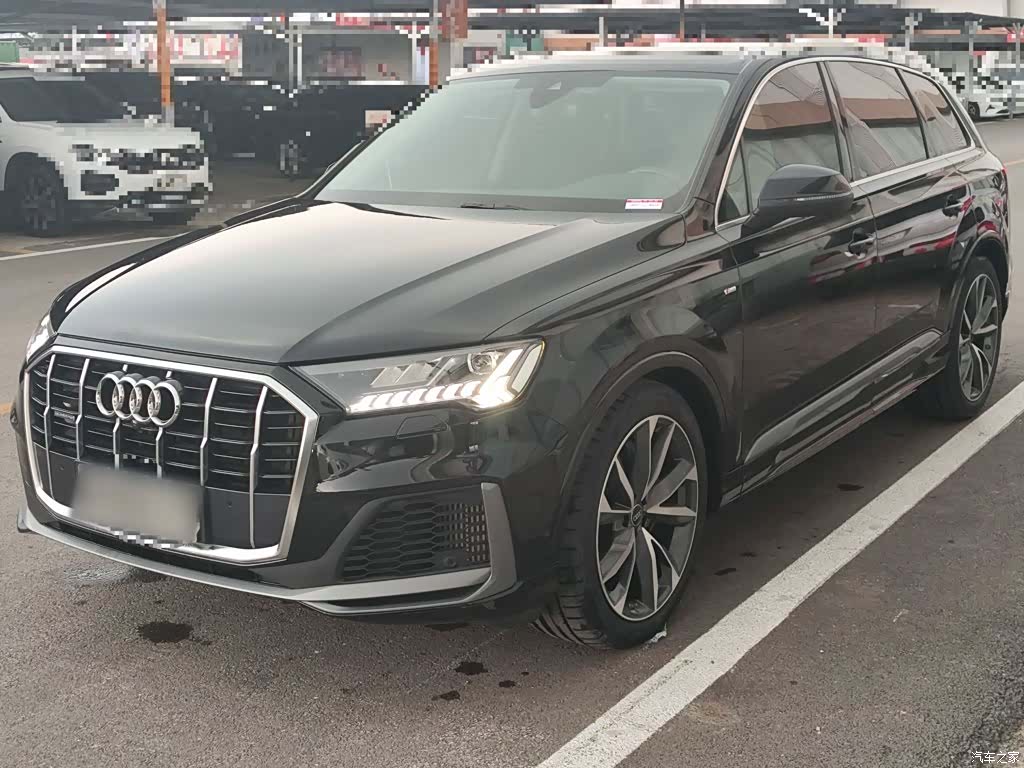 Audi Q7, 2023 2