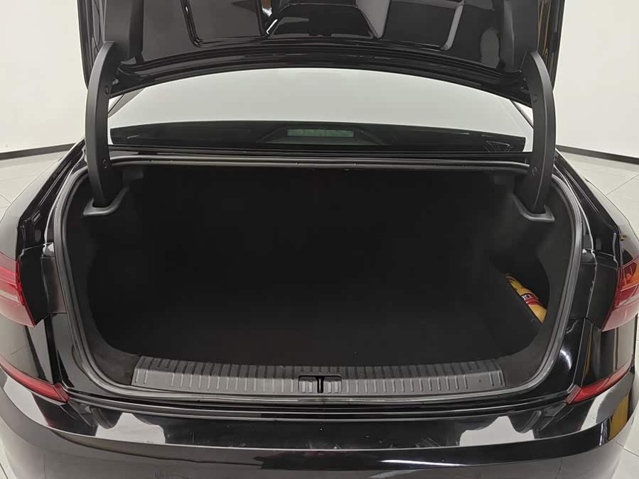 Volkswagen Passat 2021, фото 4