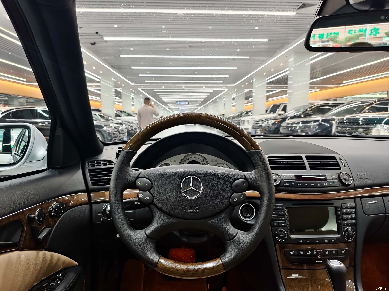 Mercedes-Benz E-Class, 2009 14