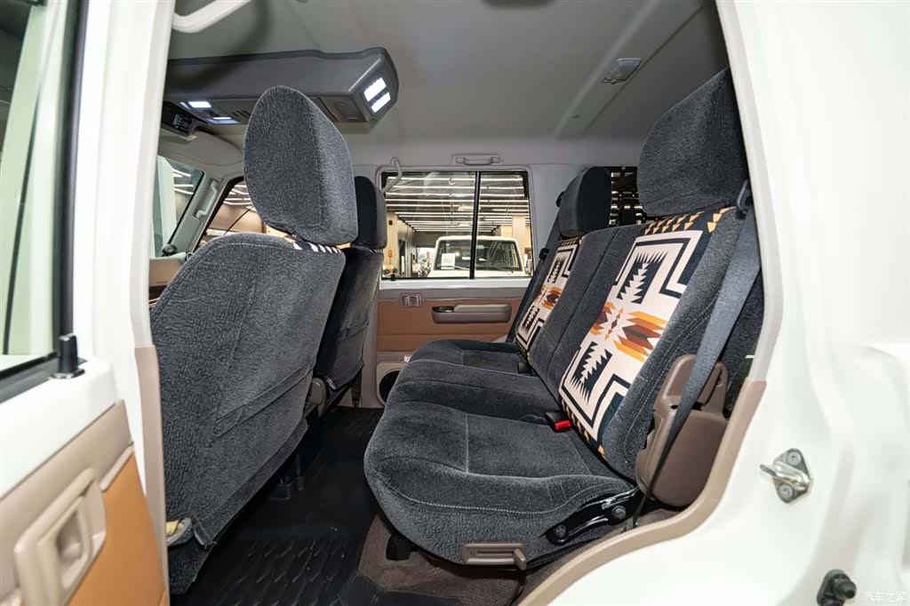 Toyota Land Cruiser, 2023 10