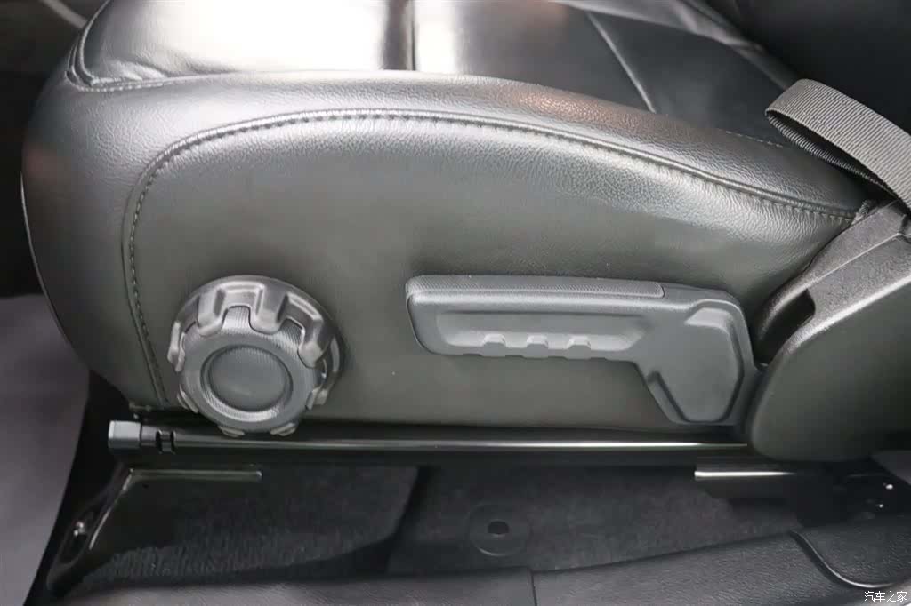 Jeep Wrangler, 2022 12