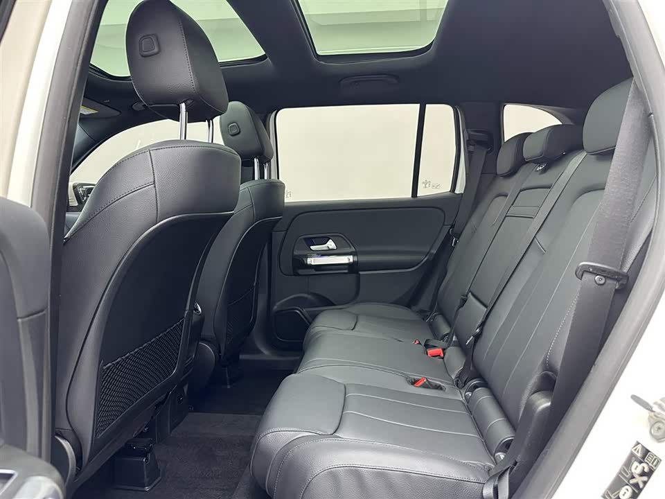 Mercedes-Benz GLB Mercedes-Benz GLB