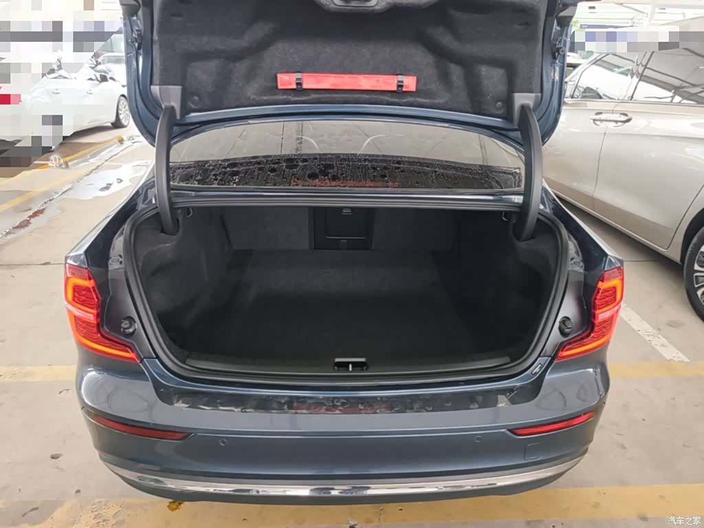 Volvo S60, 2023 19