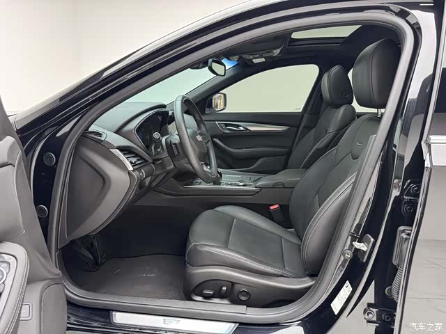 Cadillac CT5, 2022 10