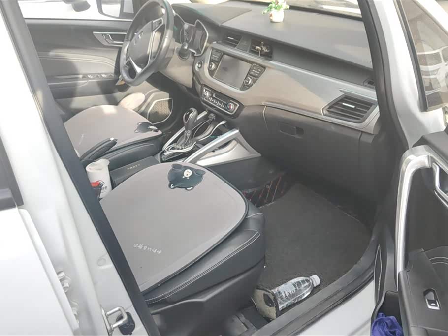 Geely Vision X3