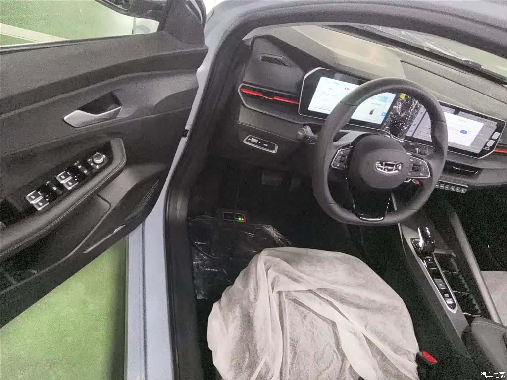 Geely Binray, 2026 16