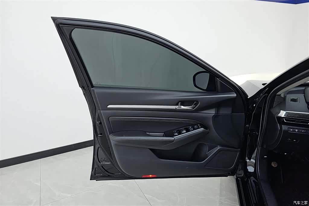 Nissan Teana, 2024 7