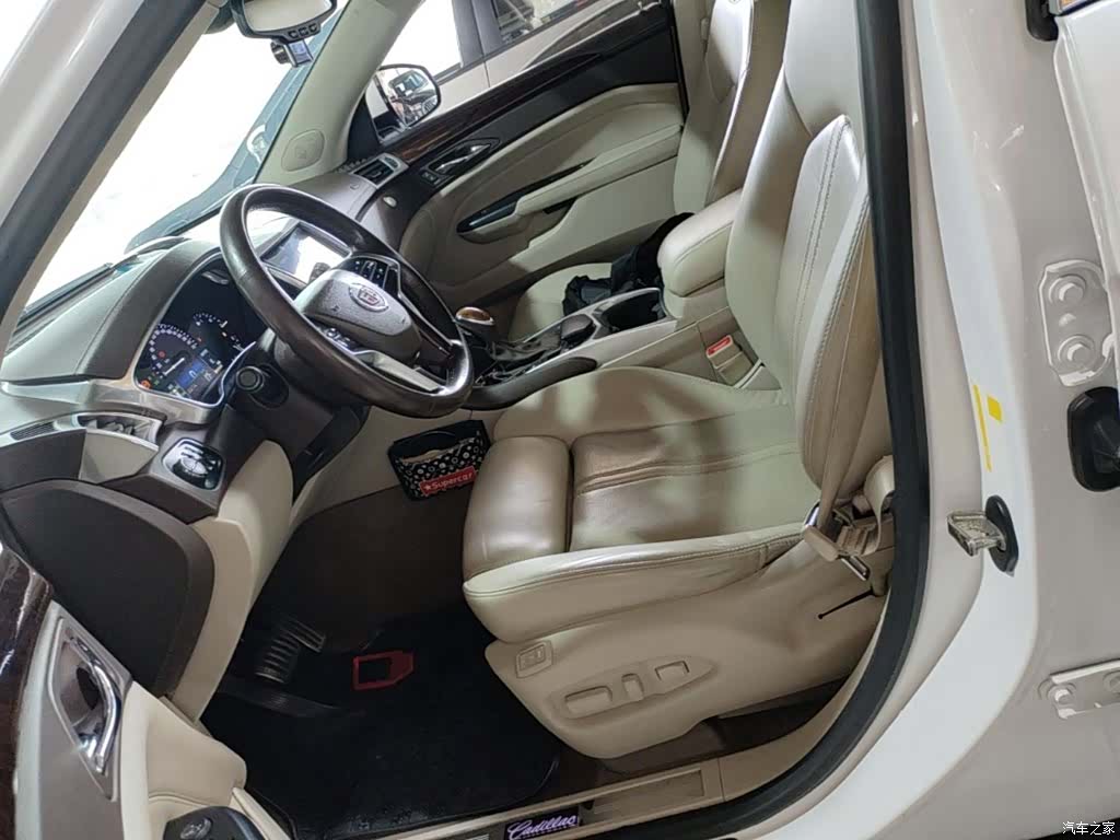 Cadillac SRX, 2014 15