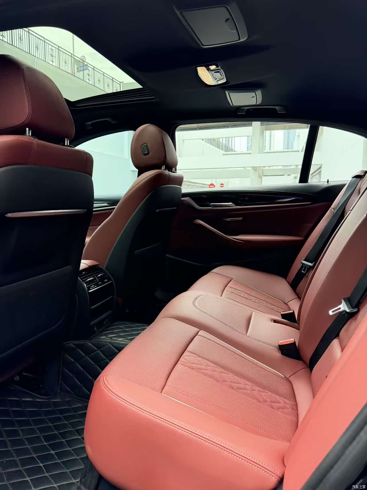 BMW 5 Series, 2023 9