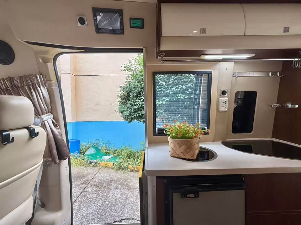 MAXUS SAIC MAXUS V80 RV