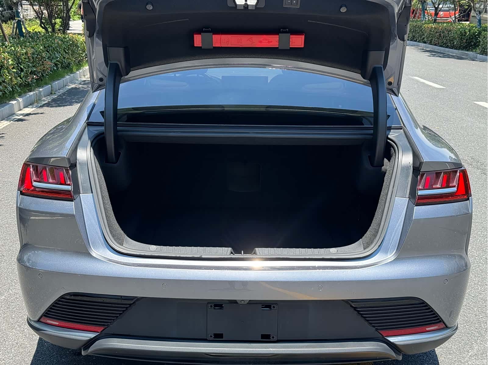 BYD Han, 2022 18